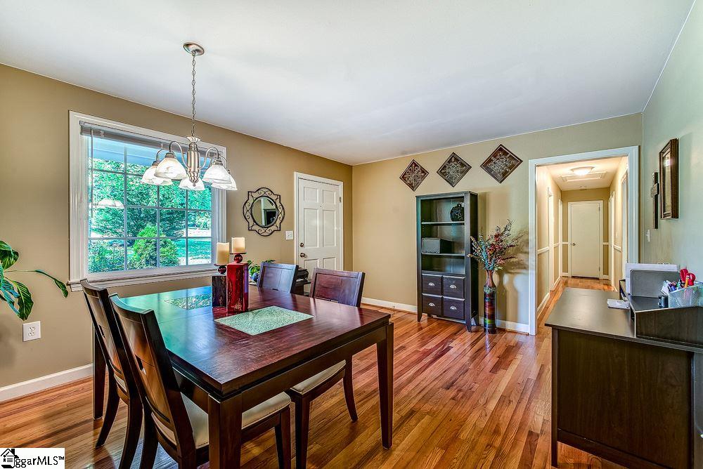 331 Brown Road Simpsonville, SC 29681 - Photo 4 of 18 Gallery Image 4