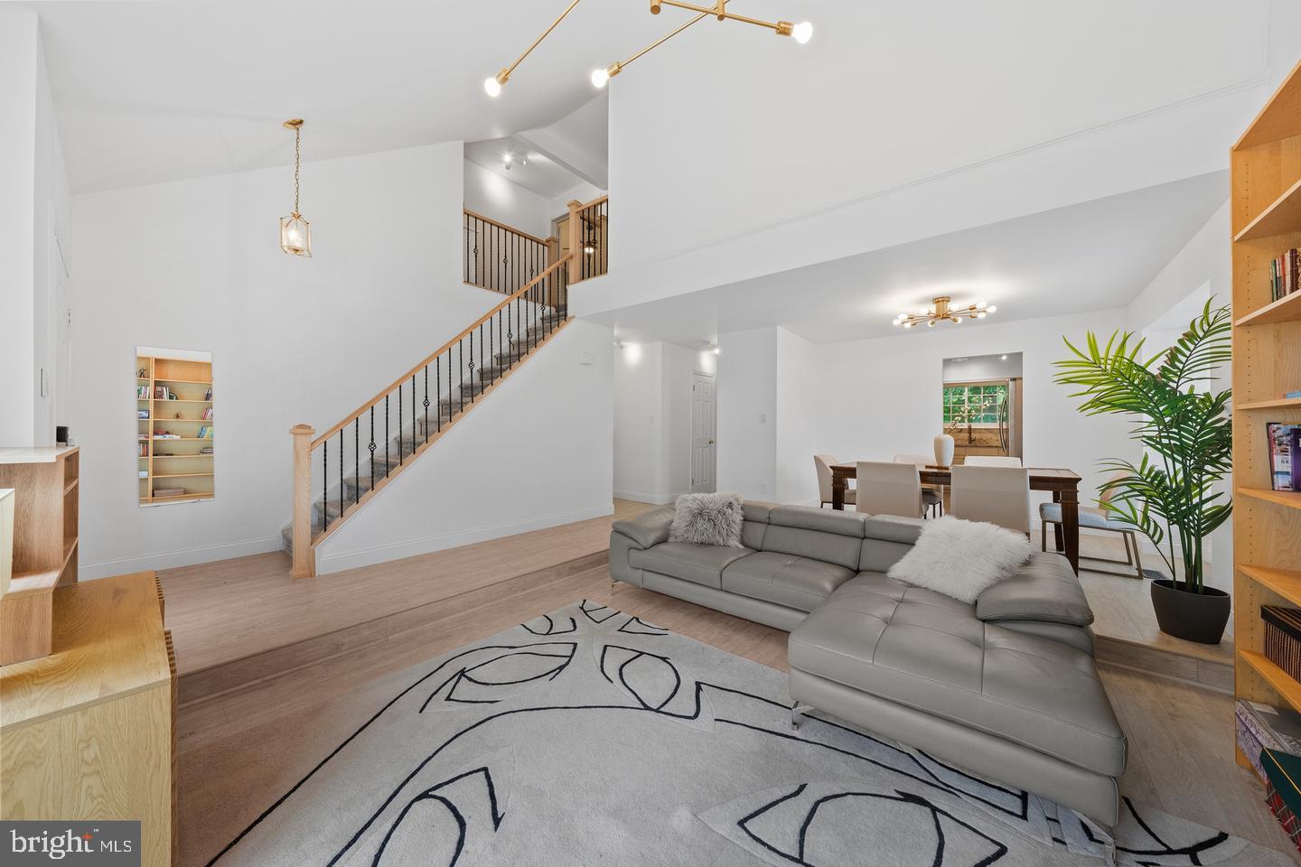 9030 Chestnut Ridge Road Fairfax Station, VA 22039 - Photo 5 of 48 Gallery Image 5