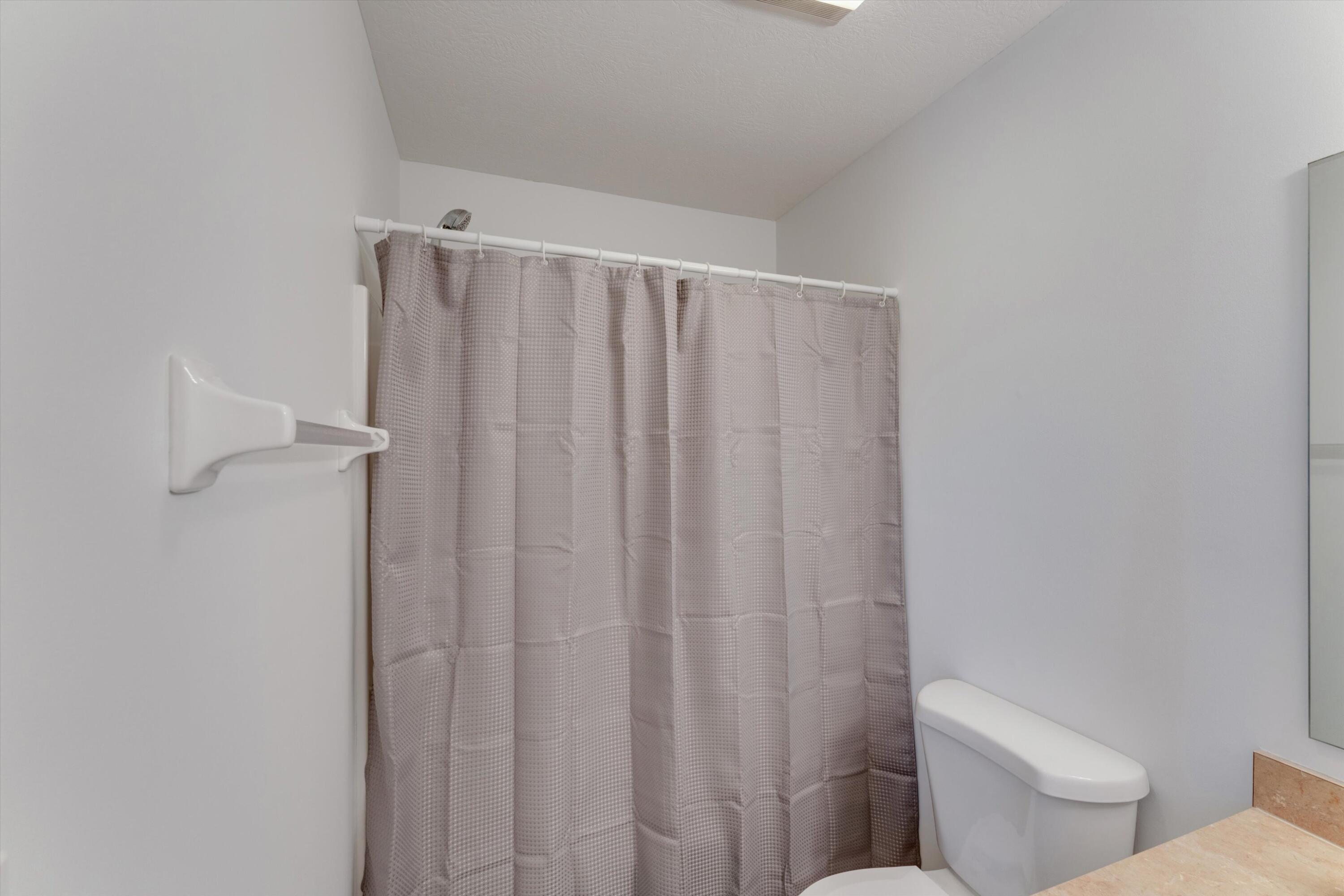 8418 Sawmill Road Powell, OH 43065 - Photo 24 of 41 Full Bathroom