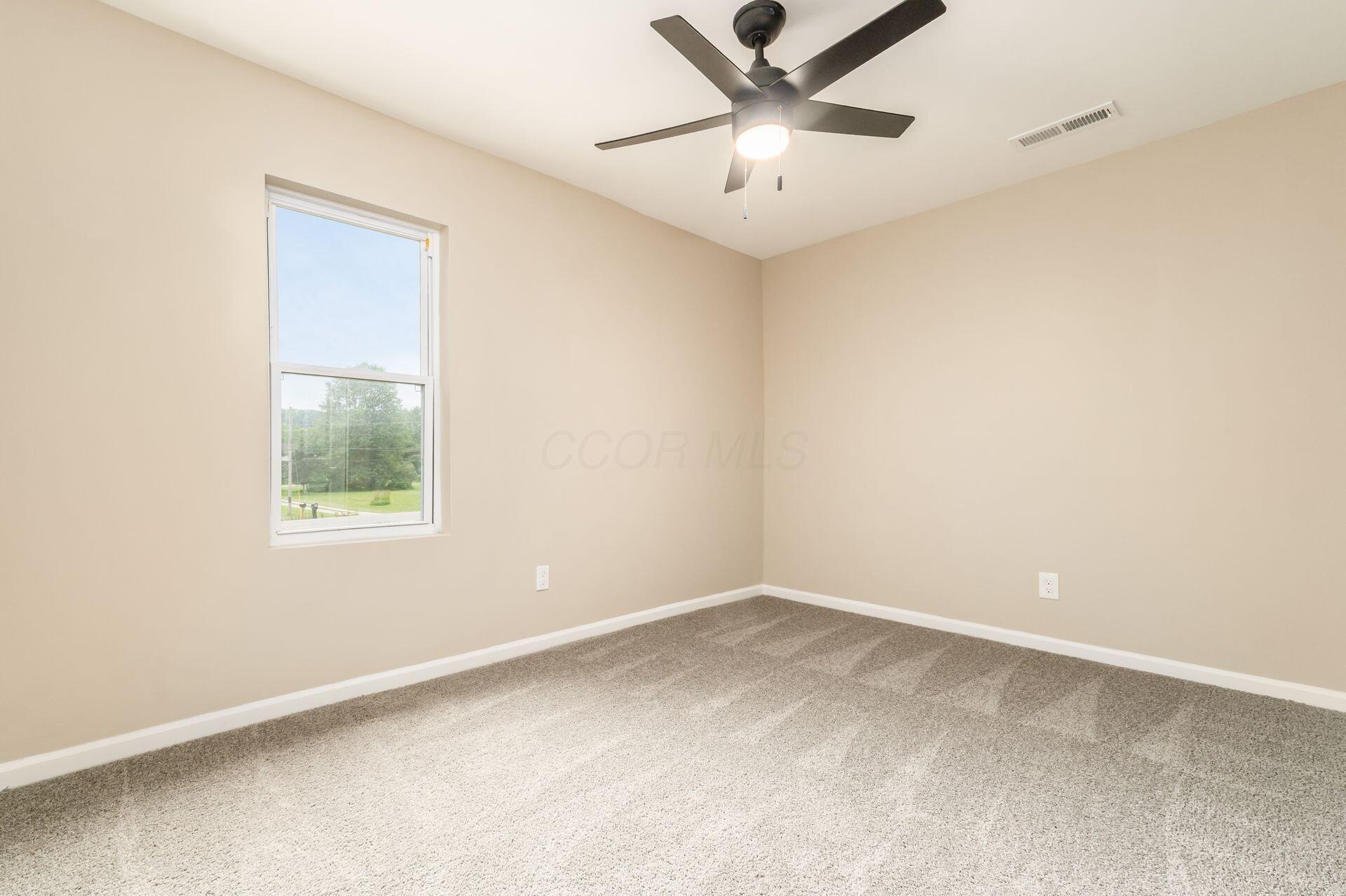 6629 Fallsburg Road Northeast Newark, OH 43055 - Photo 19 of 28 Bedroom 3