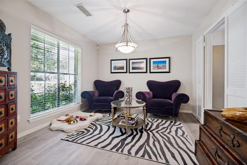 4372 Royal Ridge Drive Dallas, TX 75229 - Photo 9 of 25