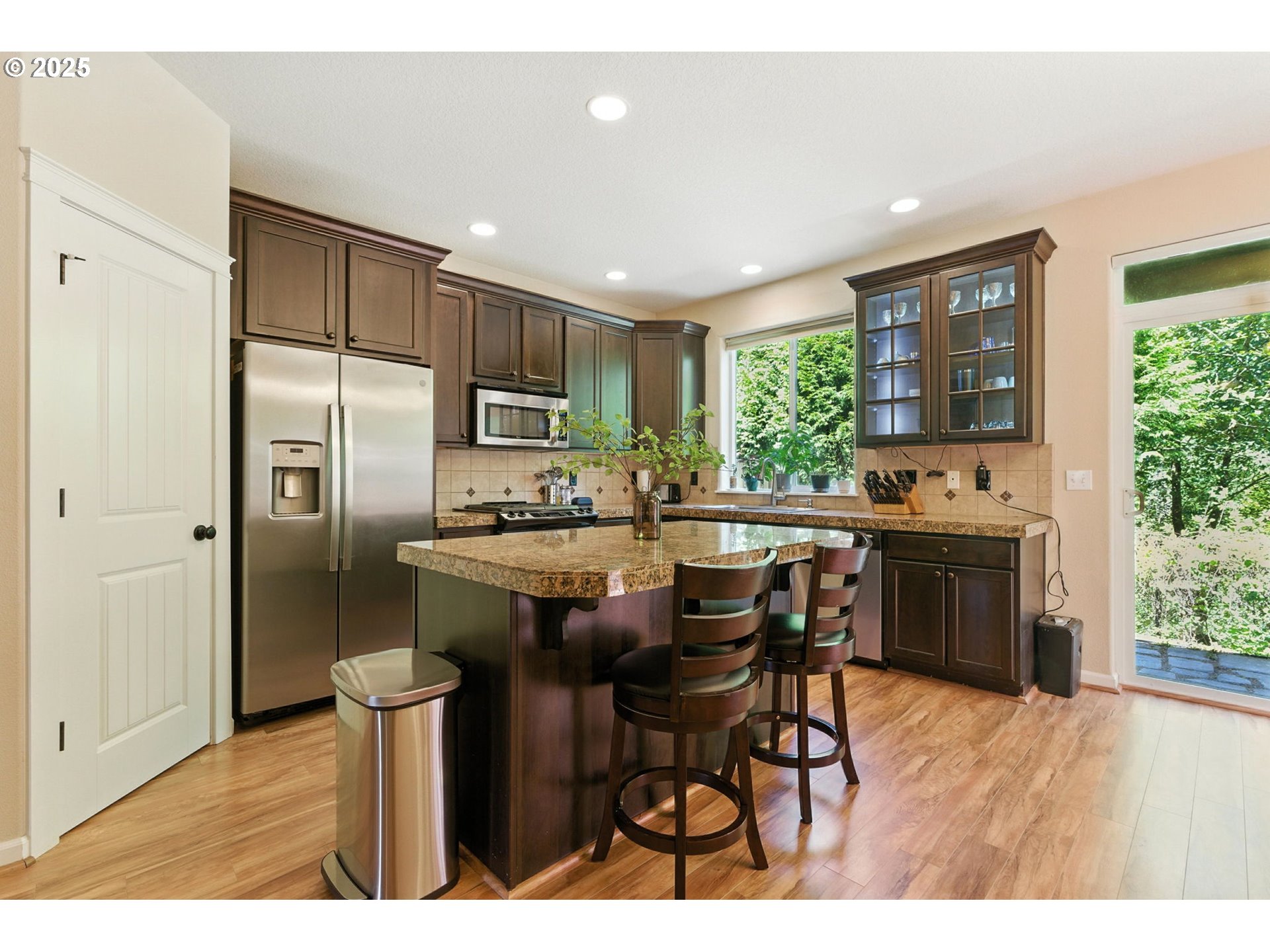 13963 Traveler Road Oregon City, OR 97045 - Photo 3 of 21 Pantry