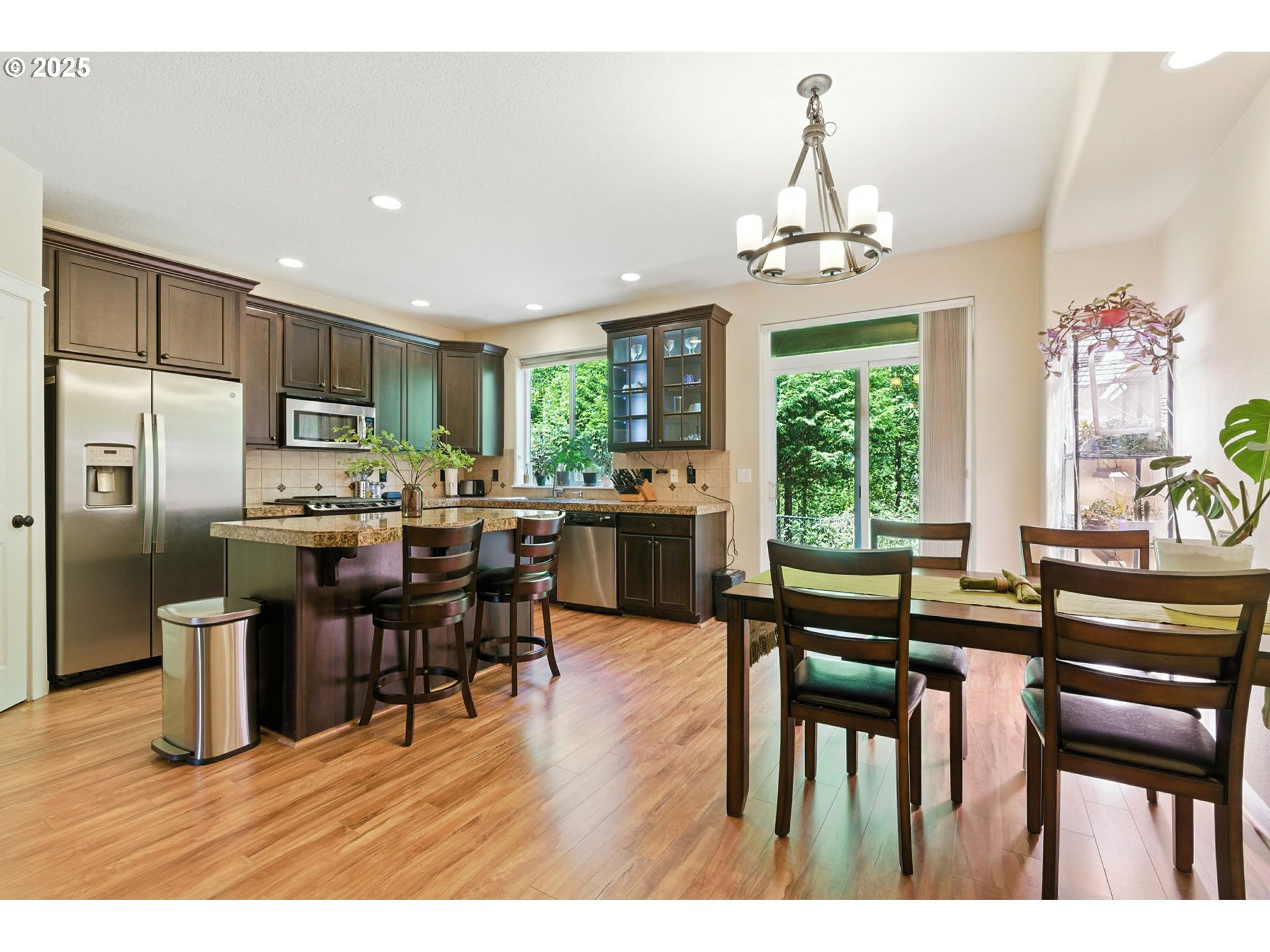13963 Traveler Road Oregon City, OR 97045 - Photo 4 of 21 Kitchen/Dining Room