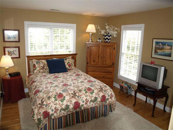 45 Yorkshire Road Dover, MA 02030 - Photo 7 of 12