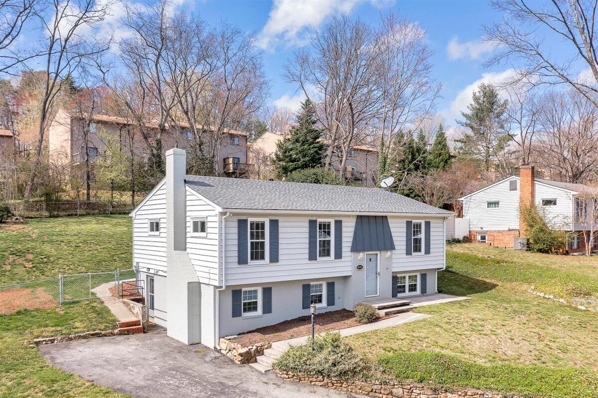 06-3551 Meadowlark Rd_06