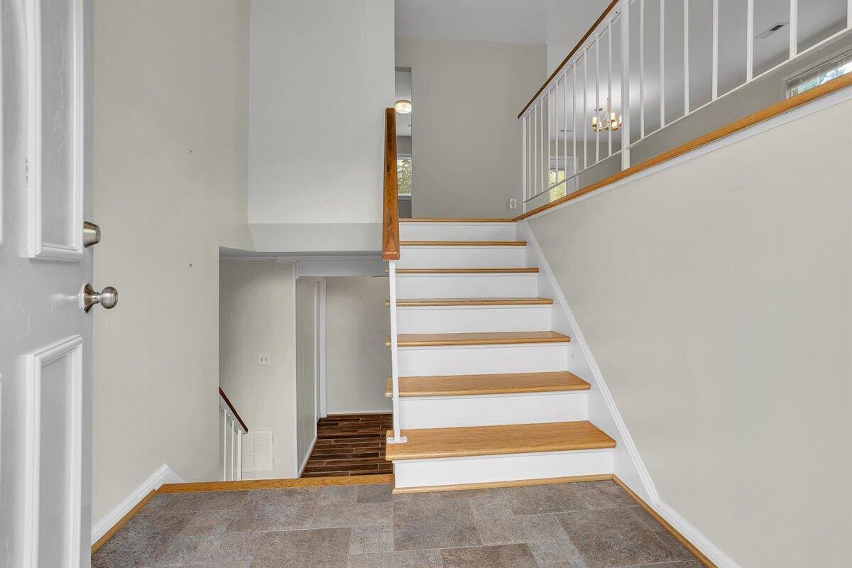 3551 Meadowlark Road Roanoke, VA 24018 - Photo 8 of 51 08-3551 Meadowlark Rd_08