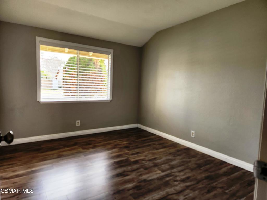 2323 Workman Avenue Simi Valley, CA 93063 - Photo 15 of 20