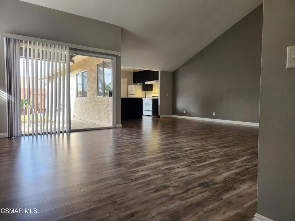 2323 Workman Avenue Simi Valley, CA 93063 - Photo 2 of 20