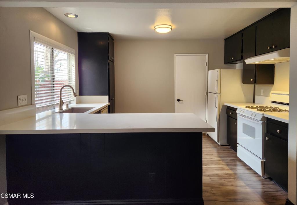 2323 Workman Avenue Simi Valley, CA 93063 - Photo 7 of 20