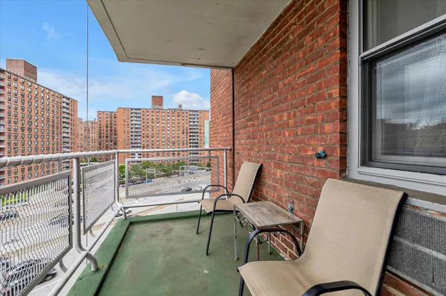 $558,888 | 61-15 97th Street, Unit 6A | Rego Park