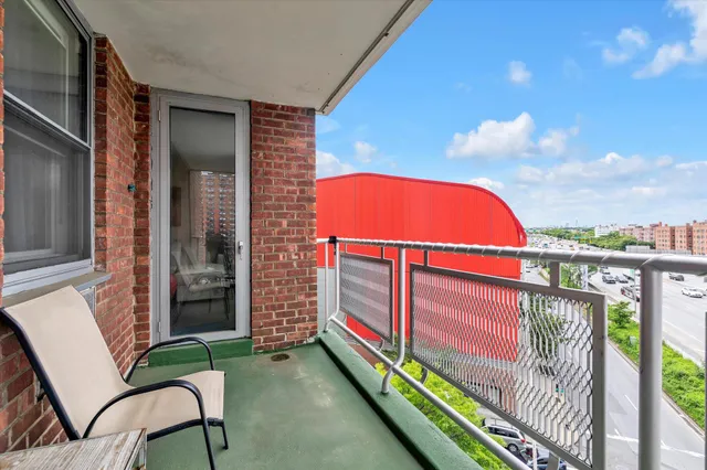 $558,888 | 61-15 97th Street, Unit 6A | Rego Park