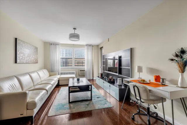 $558,888 | 61-15 97th Street, Unit 6A | Rego Park