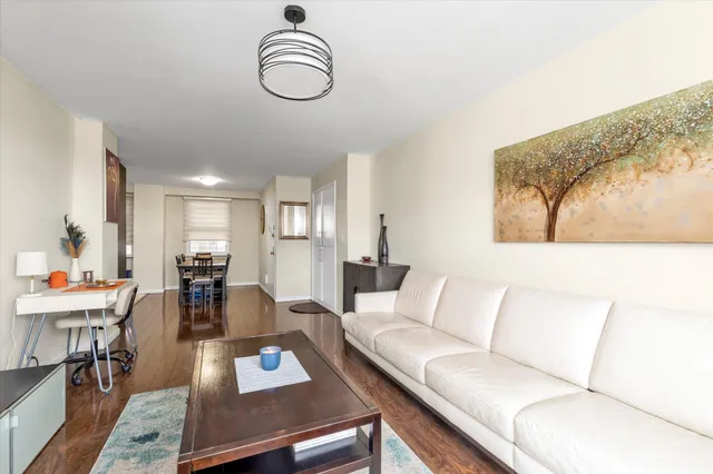 $558,888 | 61-15 97th Street, Unit 6A | Rego Park