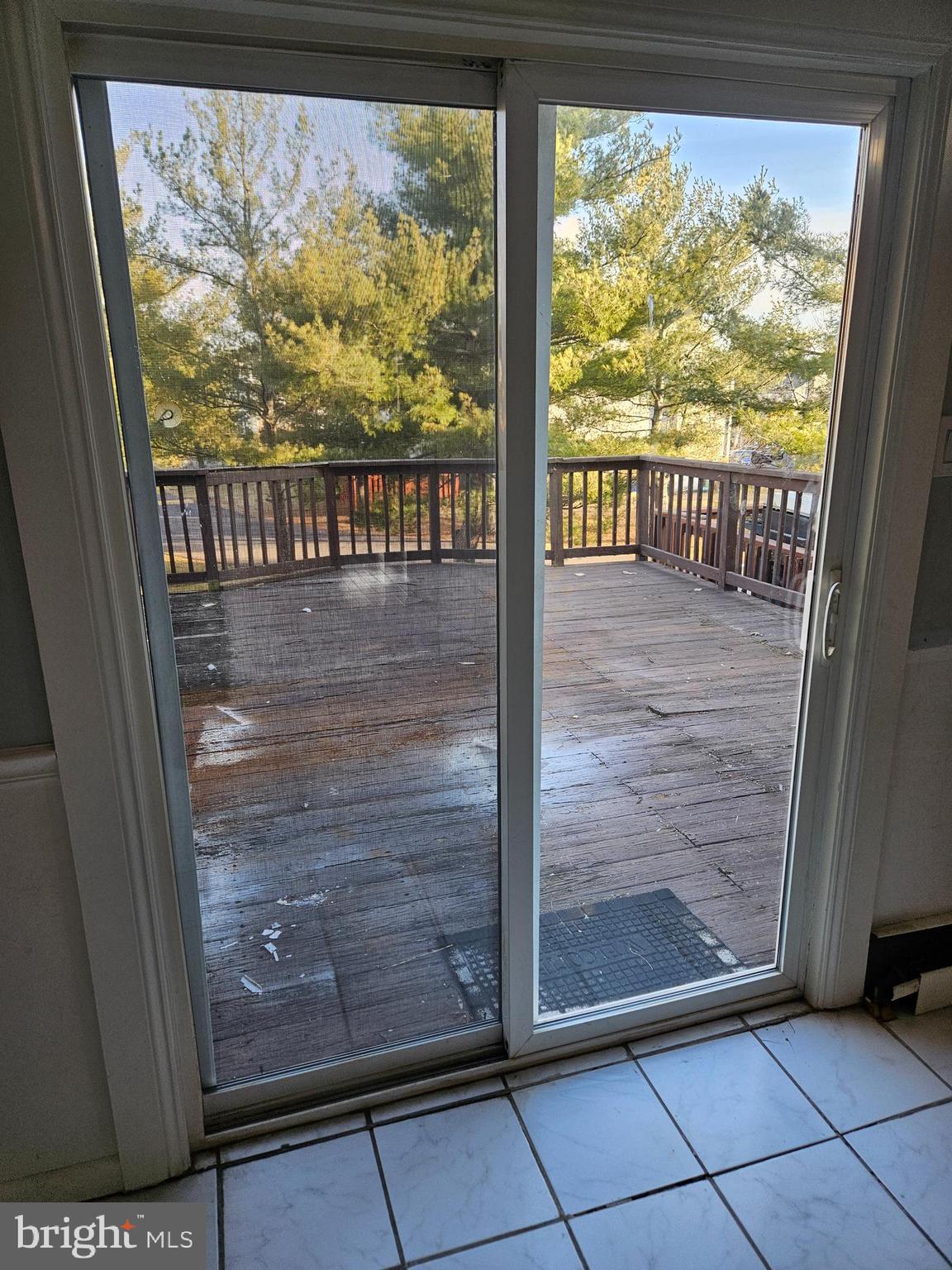2103 Walnut Ridge Drive Pottstown, PA 19464 - Photo 8 of 23 Deck