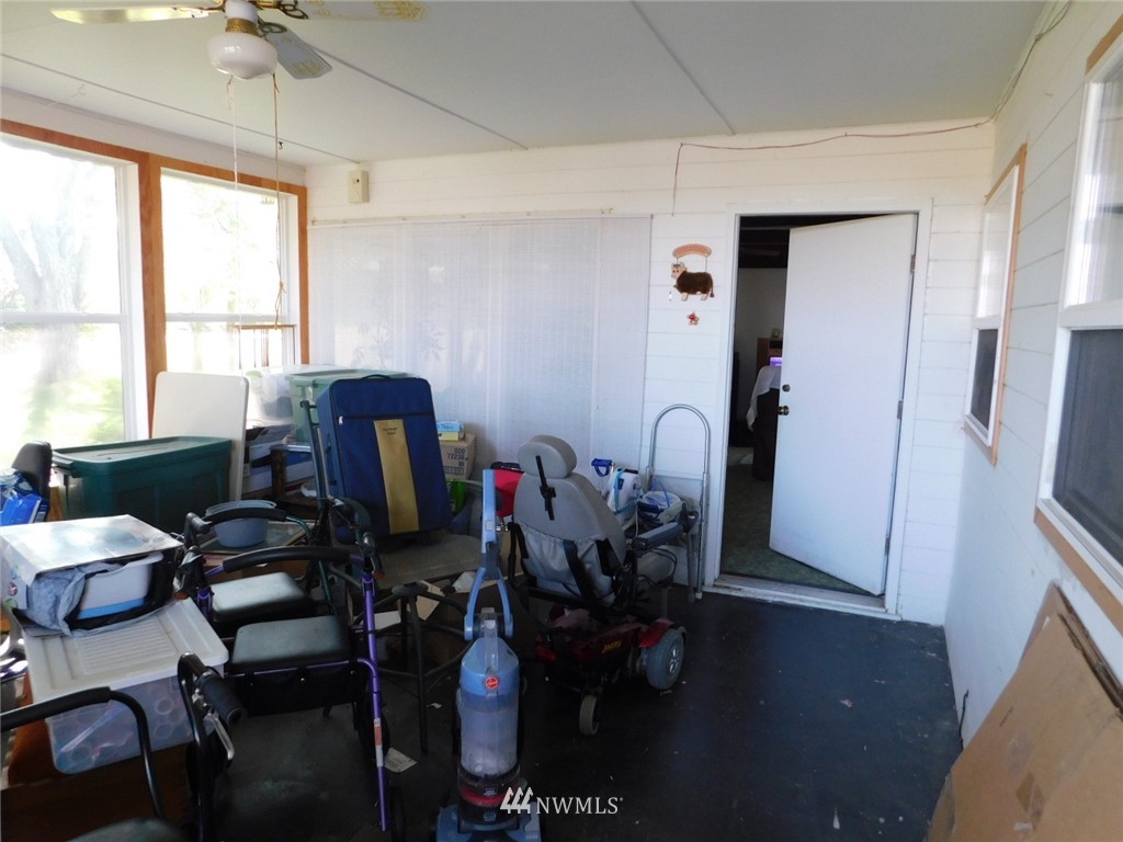 9332 Northeast M Road Moses Lake, WA 98837 - Photo 8 of 37 Gallery Image 8