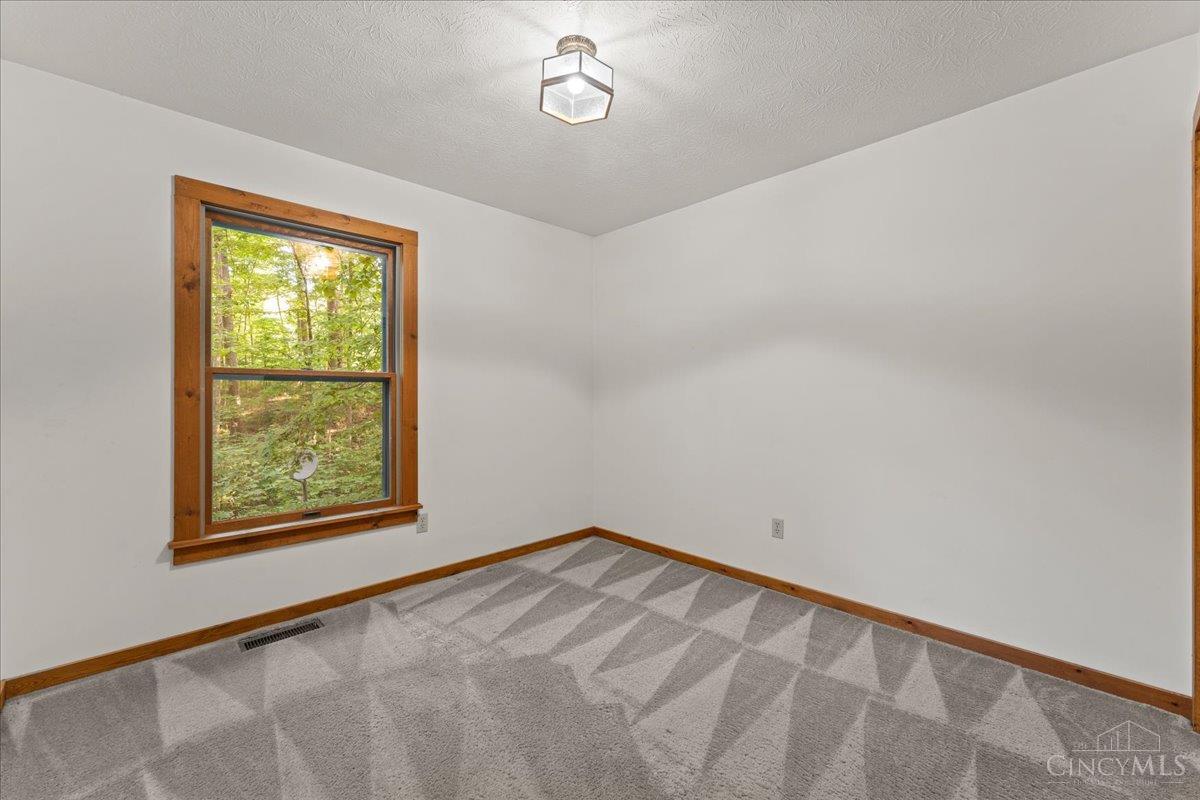 3505 Holly Ridge Cincinnati, OH 45245 - Photo 15 of 30