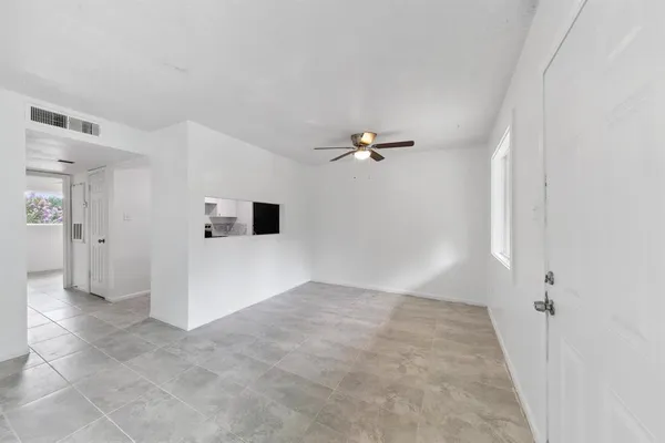 $995 | 1312 West Adoue Street, Unit 7, Alvin, TX 77511