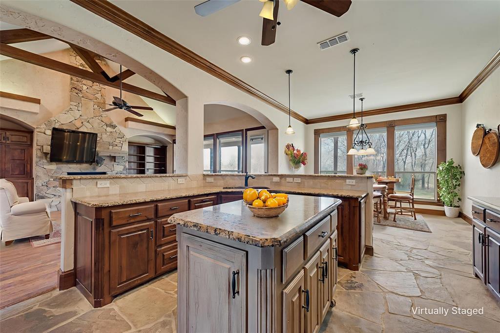 1088 Shadow Lakes Drive Wills Point, TX 75169 - Photo 15 of 27 VIRTUAL STAGED PHOTO