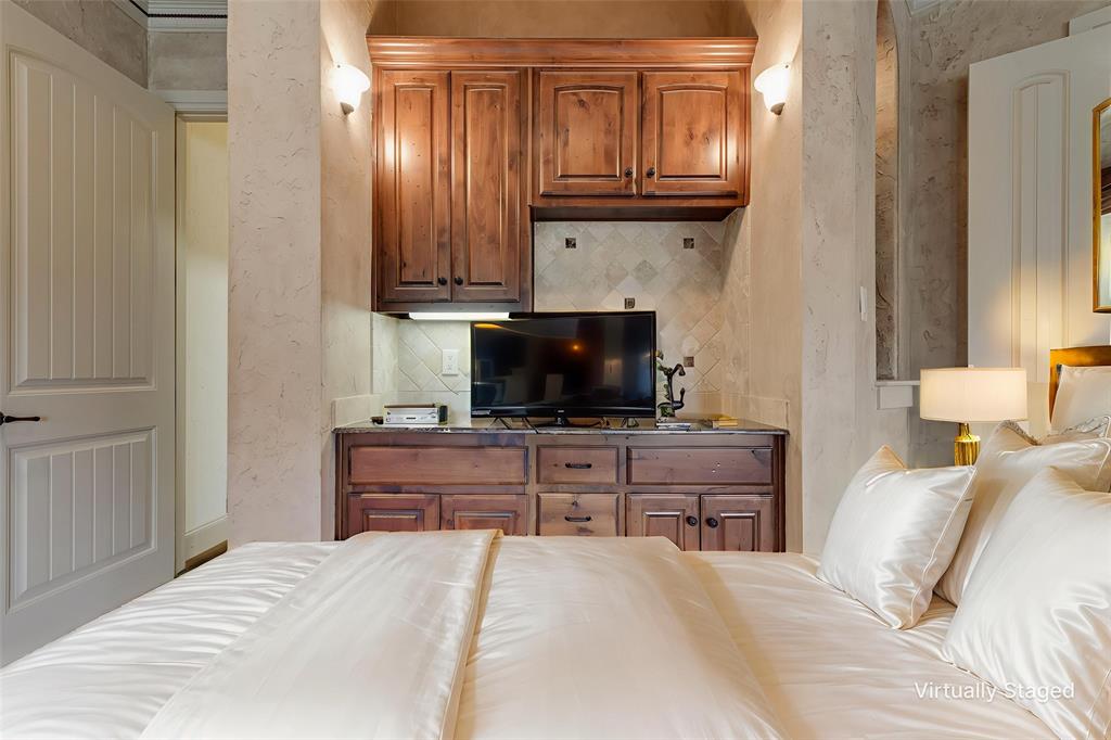 1088 Shadow Lakes Drive Wills Point, TX 75169 - Photo 17 of 27 VIRTUAL STAGE PHOTO