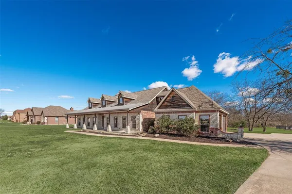 $870,000 | 1088 Shadow Lakes Drive, Wills Point, TX 75169