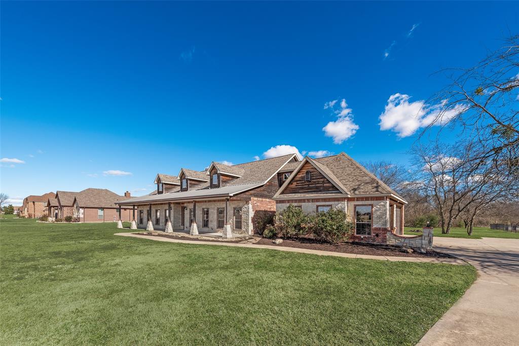 1088 Shadow Lakes Drive Wills Point, TX 75169 - Photo 3 of 27 1088 Shadow Lakes Dr.