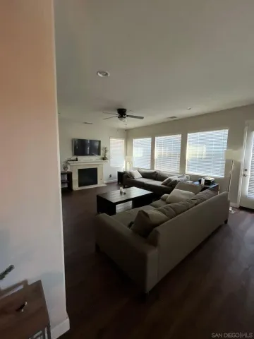 $899,000 | 33845 Sattui Street, Temecula, CA 92592