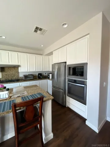 $899,000 | 33845 Sattui Street, Temecula, CA 92592