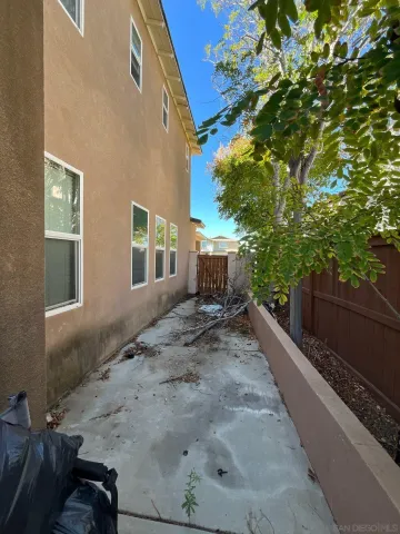 $899,000 | 33845 Sattui Street, Temecula, CA 92592