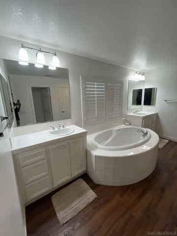 $899,000 | 33845 Sattui Street, Temecula, CA 92592