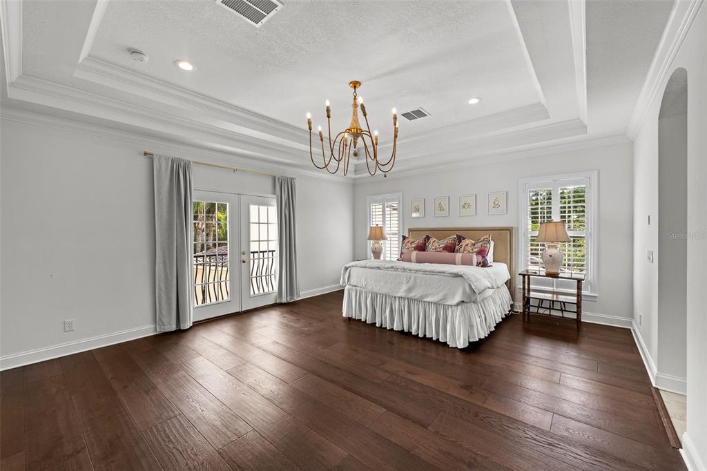 11 Formosa Avenue Tampa, FL 33606 - Photo 30 of 53 a bedroom with bed and window