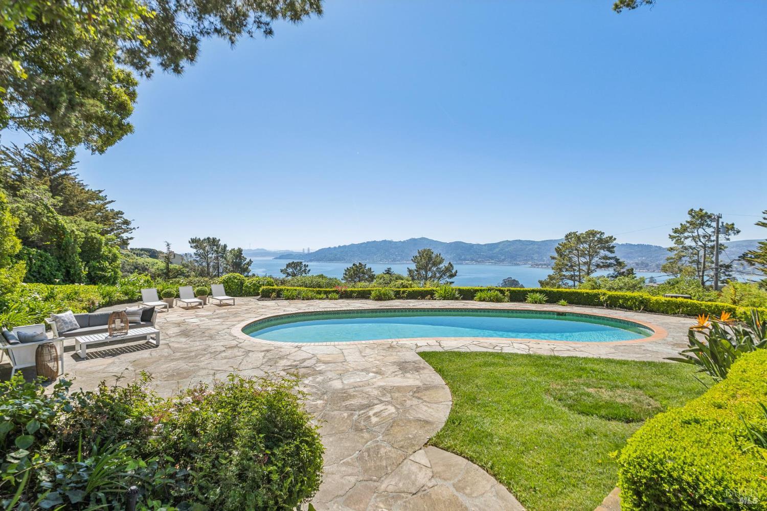 17 Tanfield Road Tiburon, CA 94920 - Photo 2 of 54