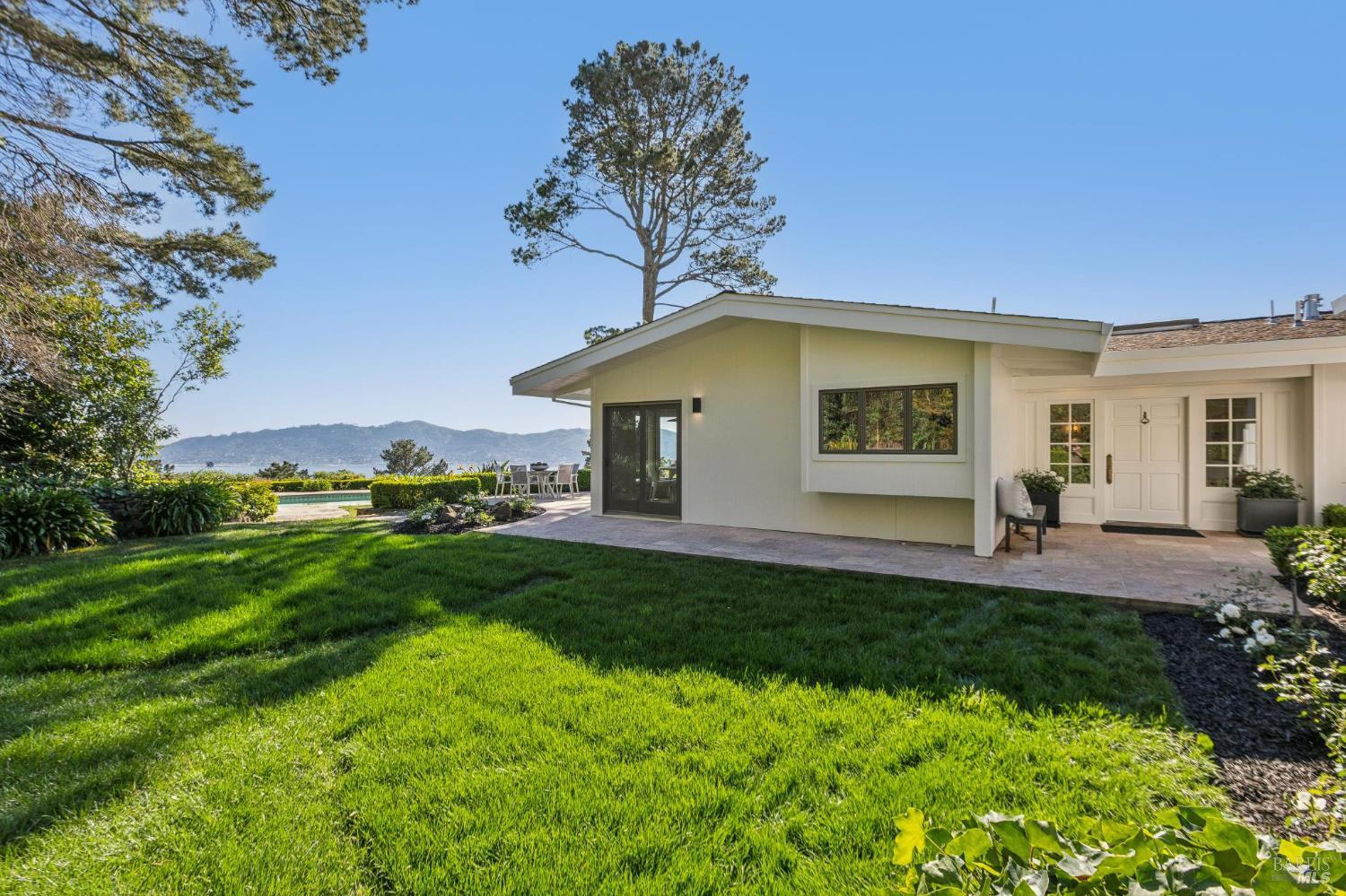 17 Tanfield Road Tiburon, CA 94920 - Photo 46 of 54