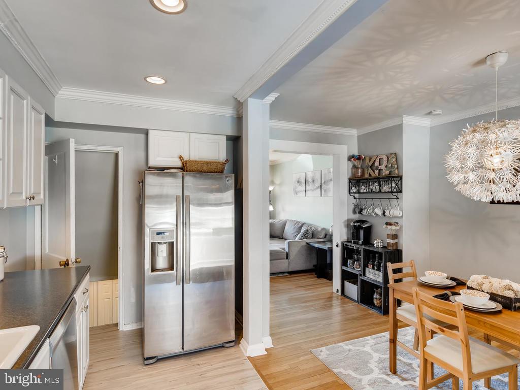 1906 Holborn Road Baltimore, MD 21222 - Photo 8 of 29 Recessed lighting, hardwoods, SS appl, new kit flr