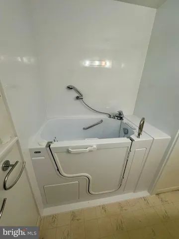 $2,350 | 2475 Wharton Road, York, PA 17402