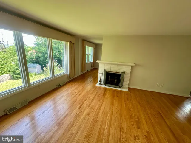 $2,350 | 2475 Wharton Road, York, PA 17402