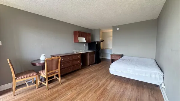 $849 | 7900 South Orange Blossom Trail, Orlando, FL 32809