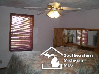4951 School Road Petersburg, MI 49270 - Photo 10 of 18 Master BR