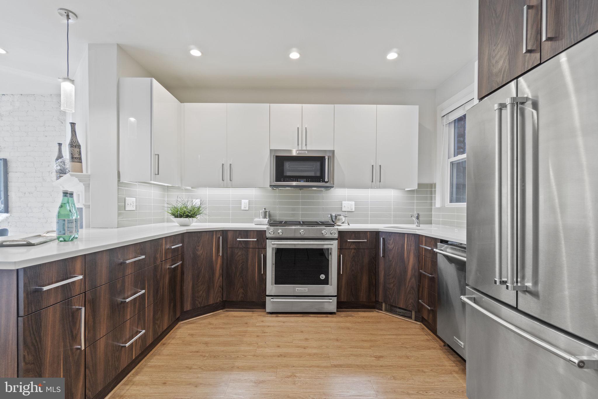 315 R Street Northwest, Unit 1 Washington, DC 20001 - Photo 5 of 19