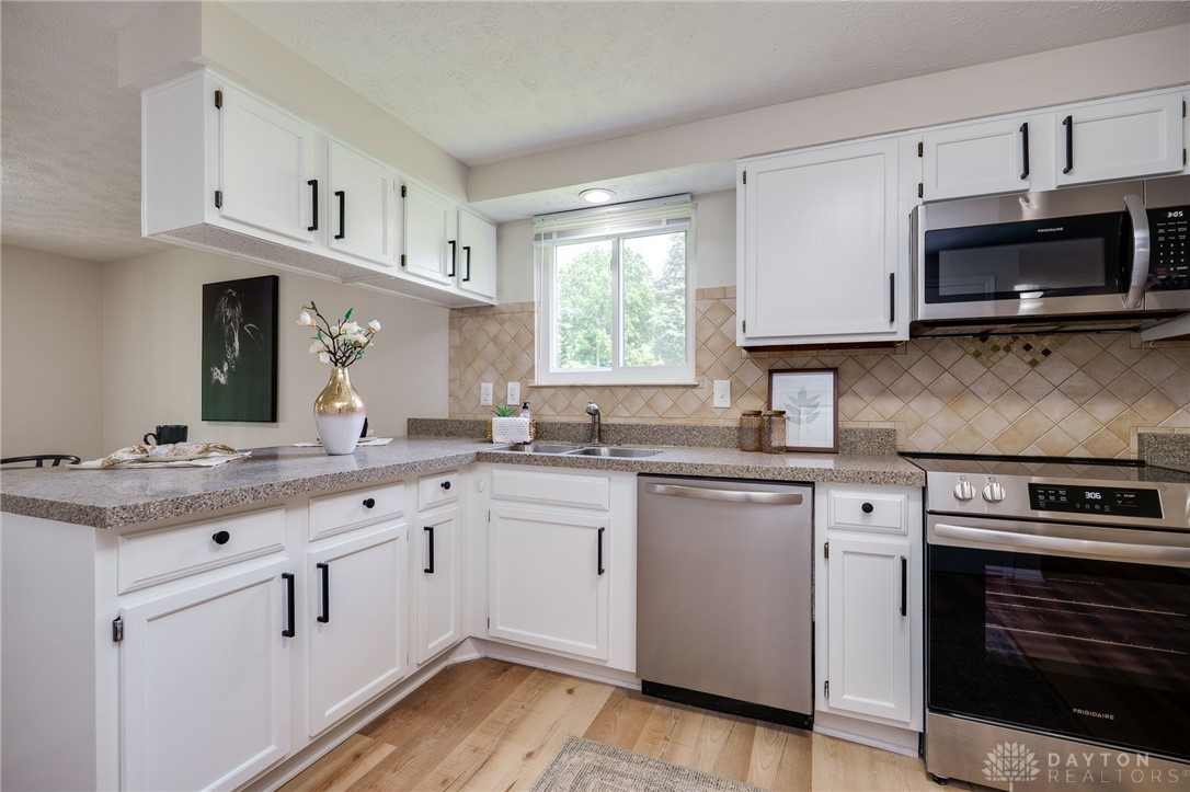 2595 Orchard Run Road Dayton, OH 45449 - Photo 16 of 44 Gallery Image 16