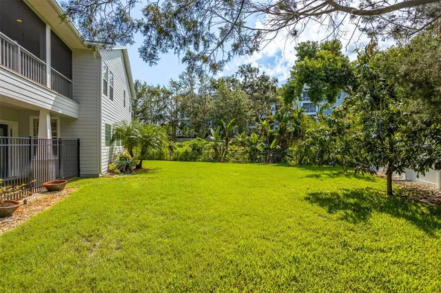 $879,000 | 321 Barbara Circle, Belleair, FL 33756