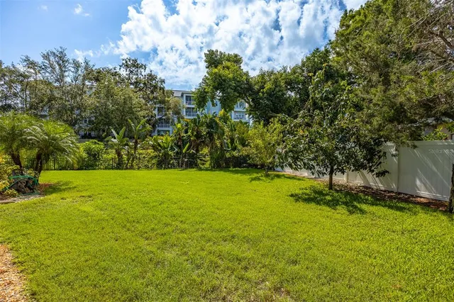 $879,000 | 321 Barbara Circle, Belleair, FL 33756