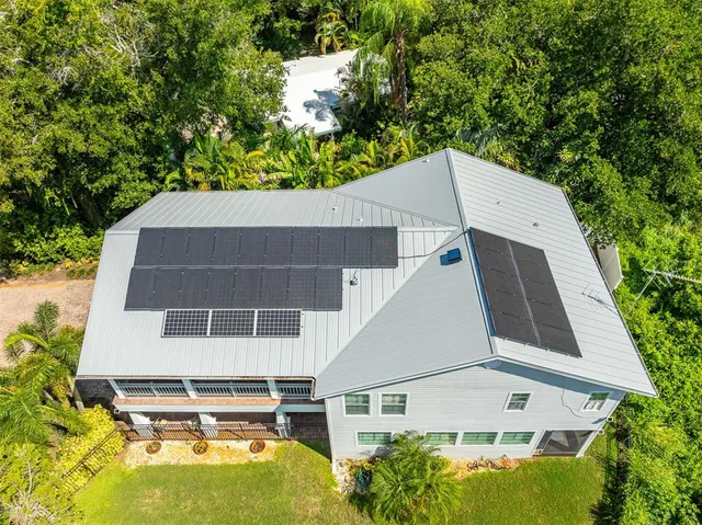 $879,000 | 321 Barbara Circle, Belleair, FL 33756