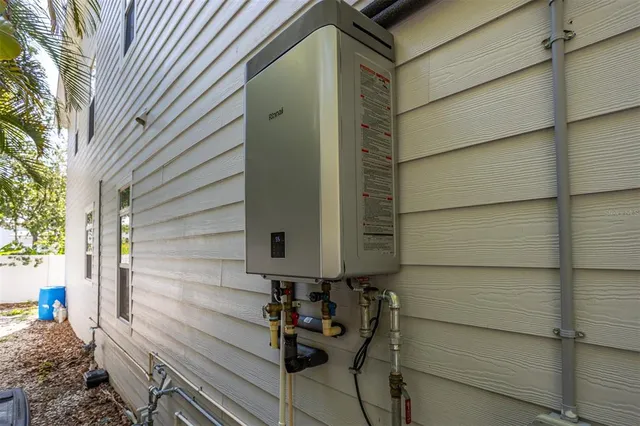 $879,000 | 321 Barbara Circle, Belleair, FL 33756