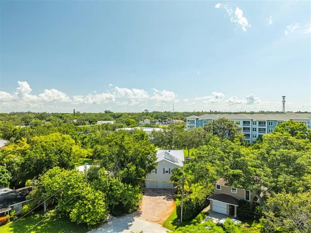 $879,000 | 321 Barbara Circle, Belleair, FL 33756