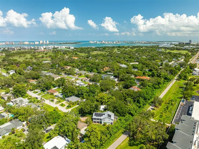 $879,000 | 321 Barbara Circle, Belleair, FL 33756