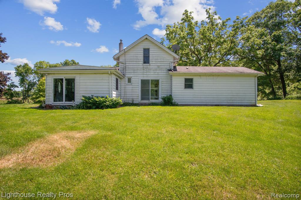 67640 Eight Mile Road South Lyon, MI 48178 - Photo 38 of 46