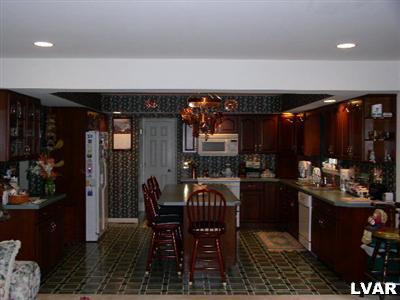 6326 Tollgate Road Zionsville, PA 18092 - Photo 9 of 13 Gallery Image 9