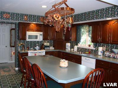 6326 Tollgate Road Zionsville, PA 18092 - Photo 10 of 13 Gallery Image 10