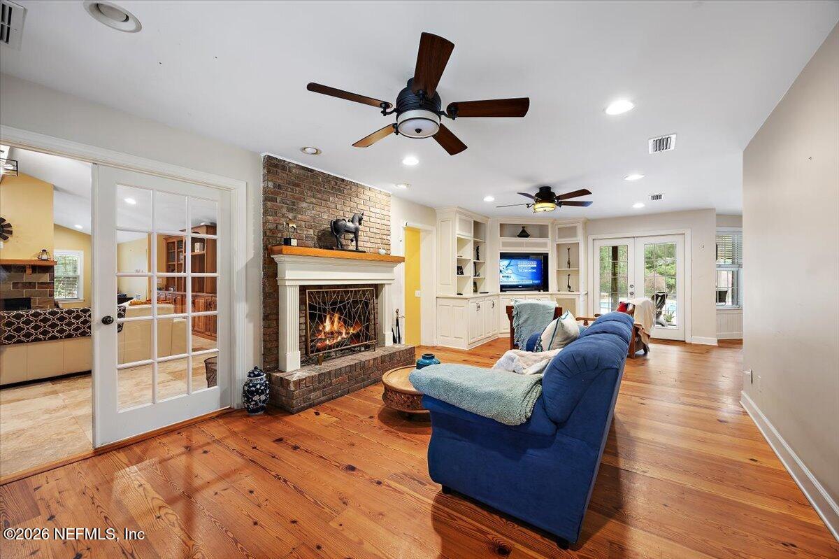 14154 Mandarin Road Jacksonville, FL 32223 - Photo 5 of 48 05-Living Room