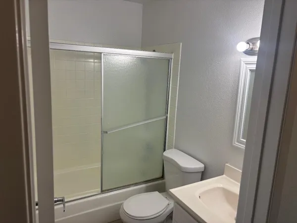 $210,000 | 411 West Santa Ana Avenue, Unit 1, Clovis, CA 93612